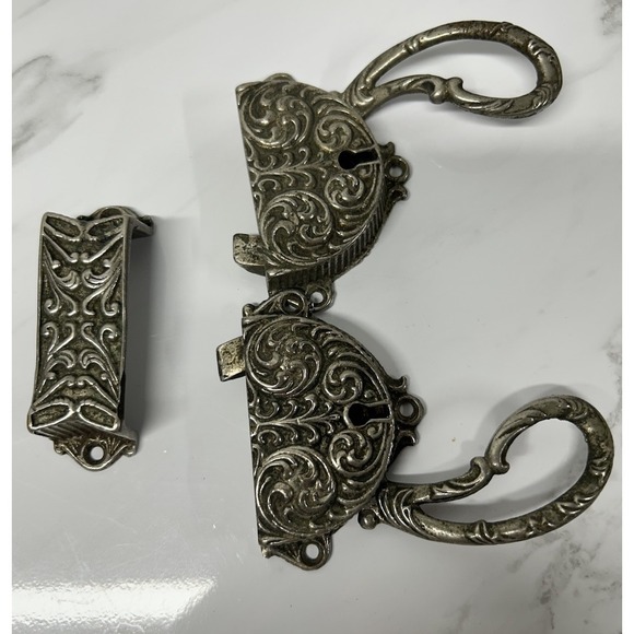Accessories - Vintage Ornate  LATCH Levers Lot Of 2  With Latch Plate No Key